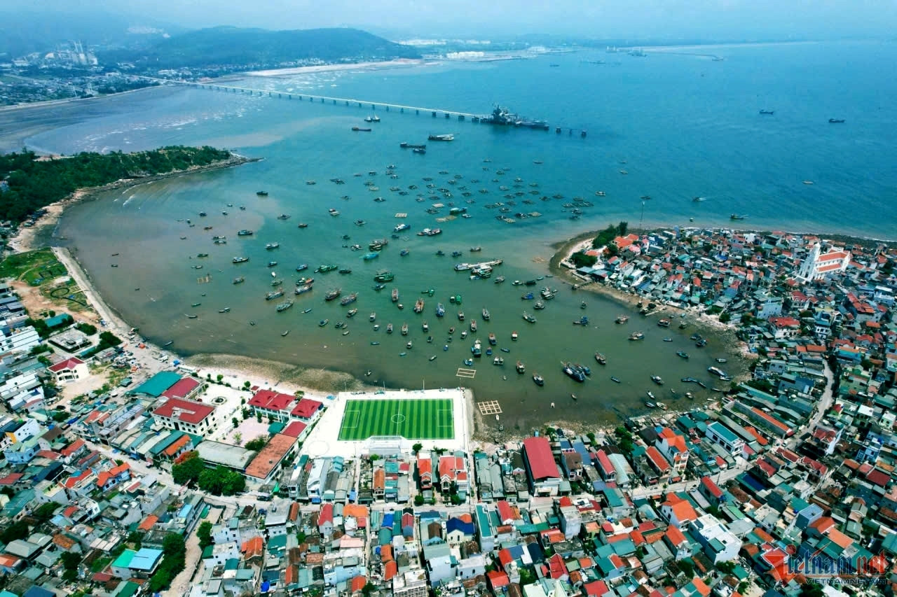 Khu kinh tế Nghi Sơn - ‘đầu tàu’ tăng trưởng, đóng góp lớn cho ngân sách tỉnh