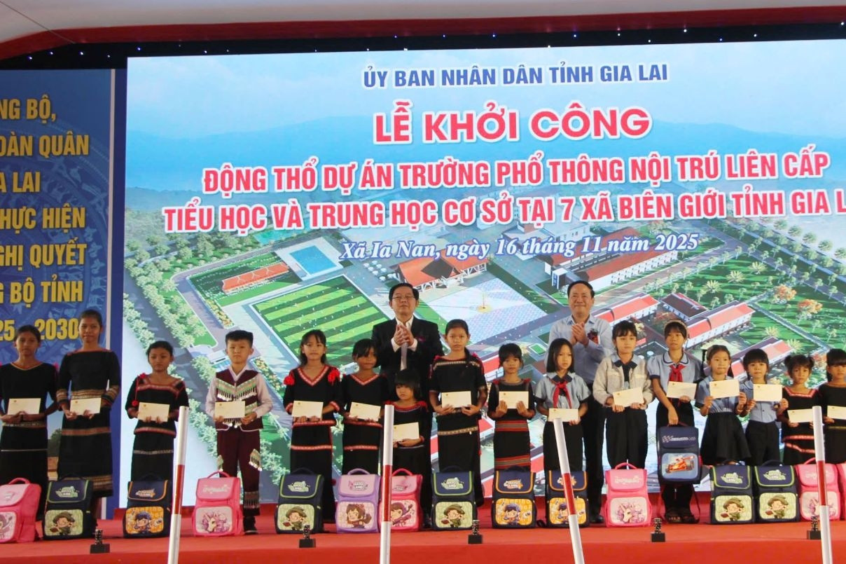 Những ‘ngọn đuốc tri thức’ thắp sáng vùng biên Gia Lai