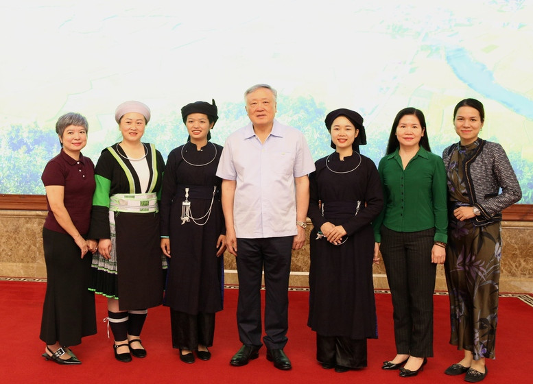 Pho thu tuong Nguyen Hoa Binh2.jpg