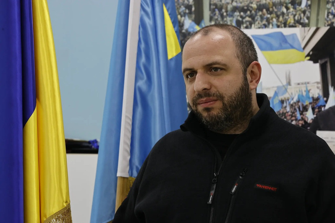 AAe briefing umerov superJumbo.jpg