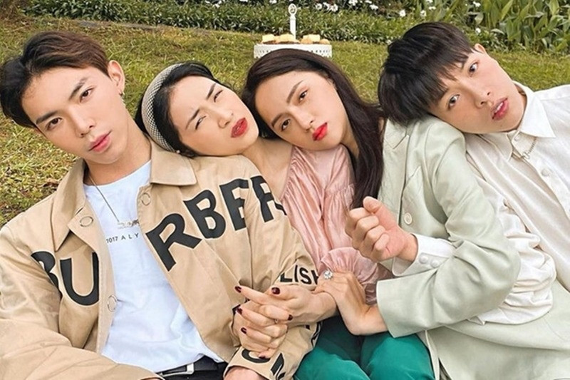 Hòa Minzy chuyển 264 triệu đồng ủng hộ Hương Giang, MC Hoài Anh thích làm điệp viên