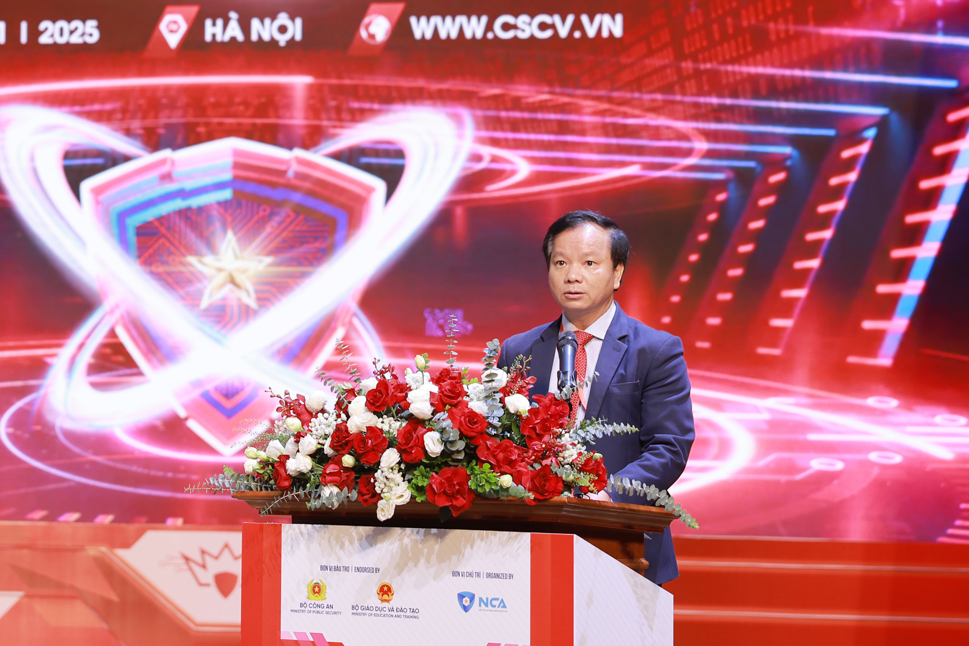 lanh dao an ninh mang 02.JPG