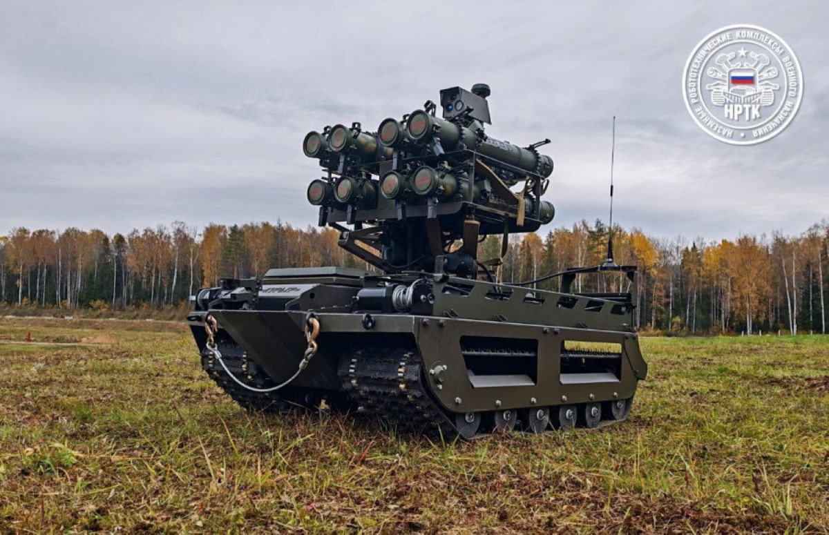 Robot phun lửa Kurier.jpg