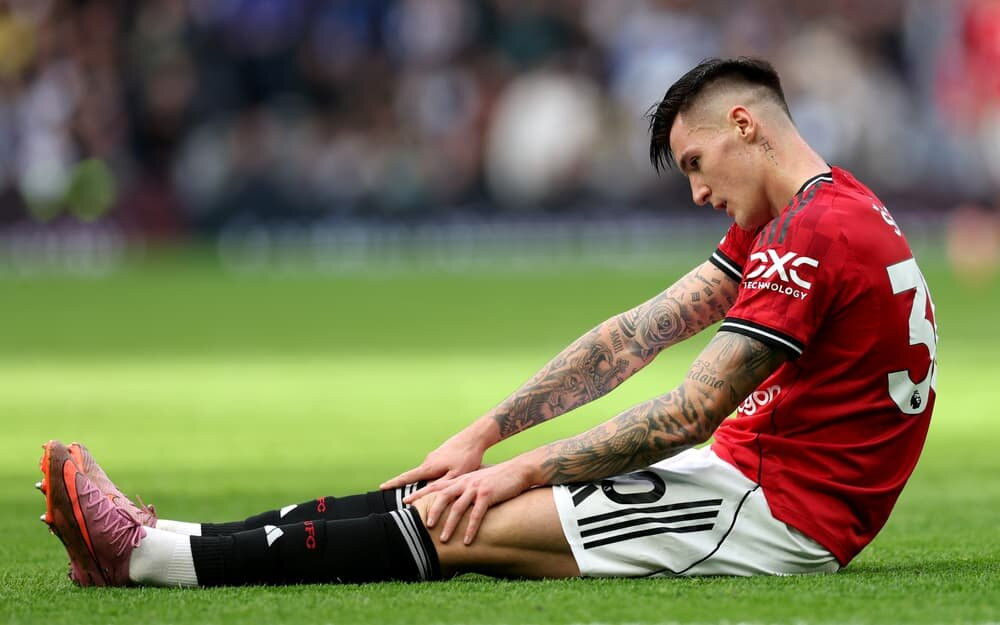 static_standard_co_uk SEI273542104.jpg