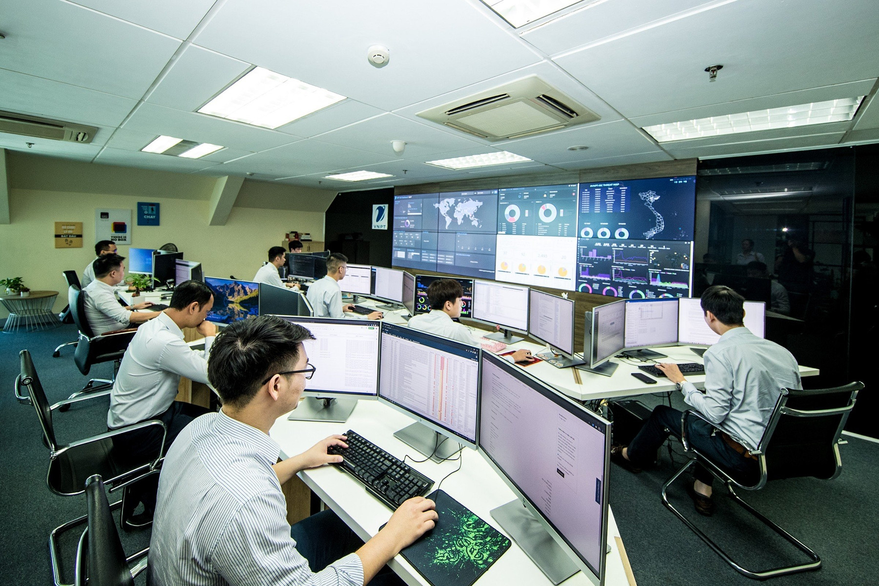 Vì sao Việt Nam phải tự chủ an ninh mạng để làm trụ cột của quốc gia số?