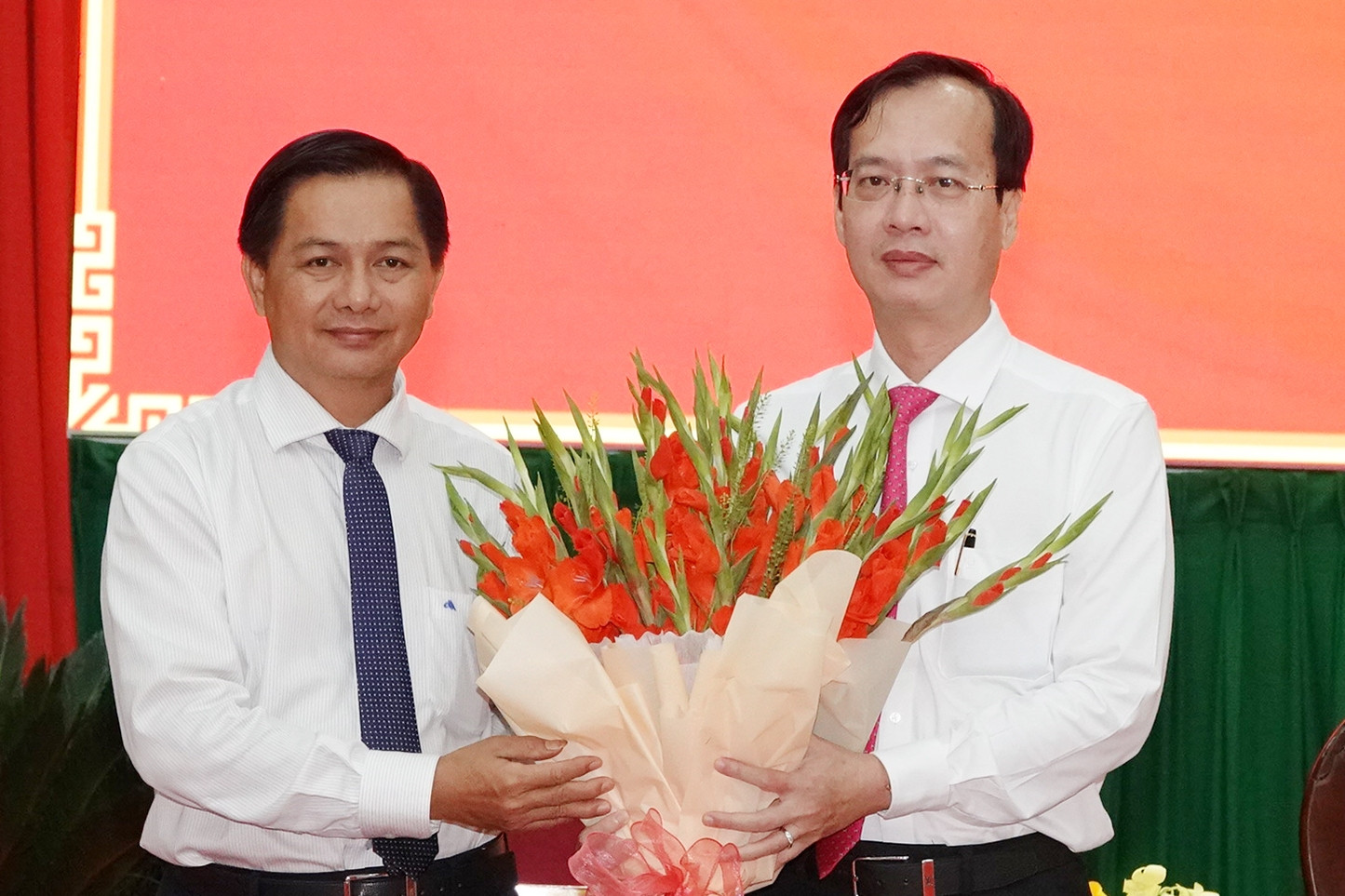 Vĩnh Long có tân Chủ tịch UBND tỉnh 48 tuổi