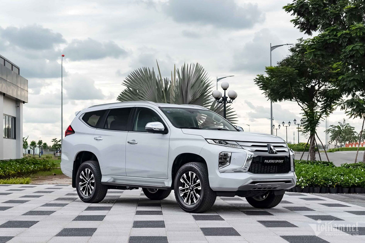 W-mitsubishi pajero sport.jpg