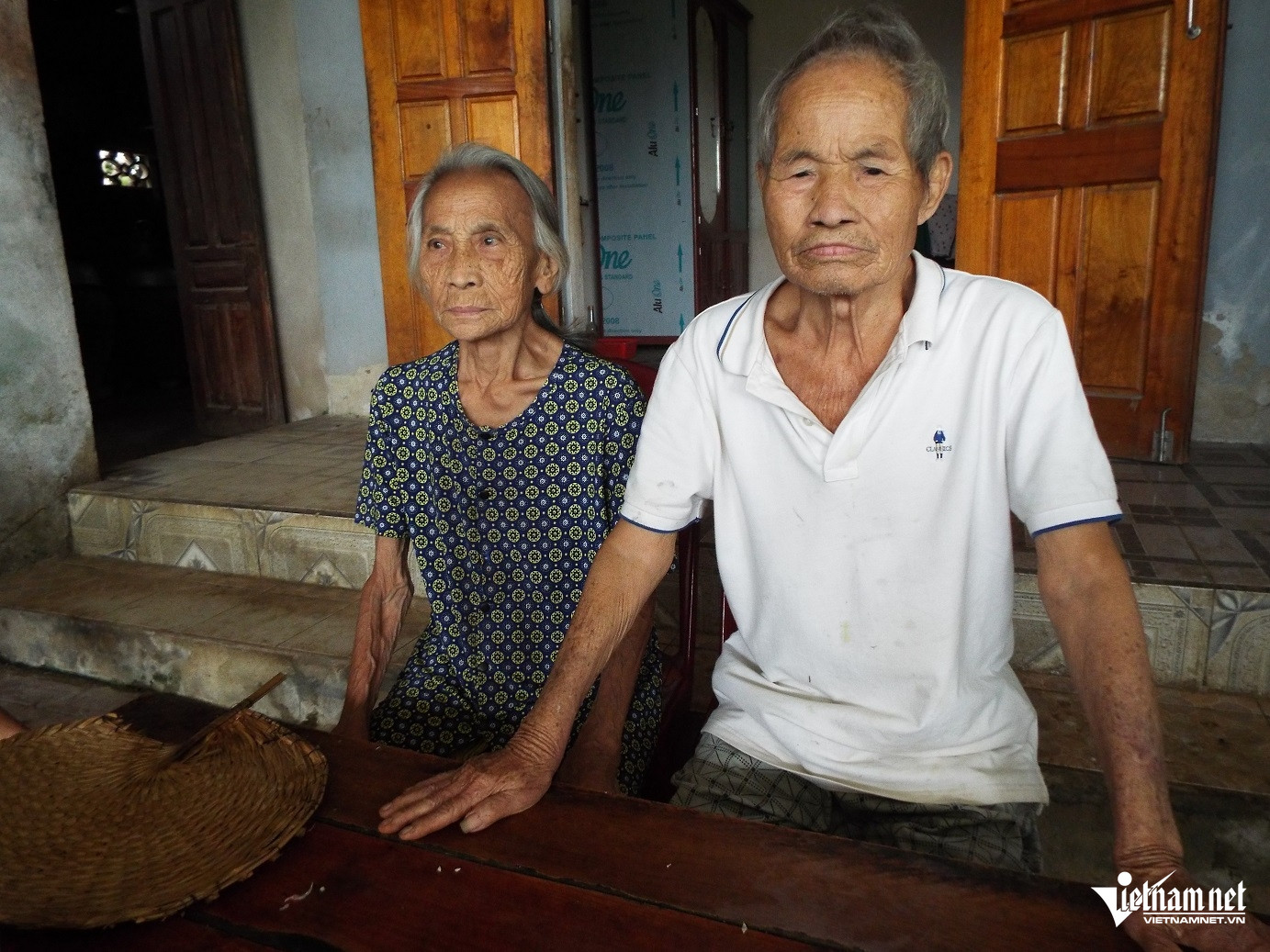 W-nhân ái một.jpg