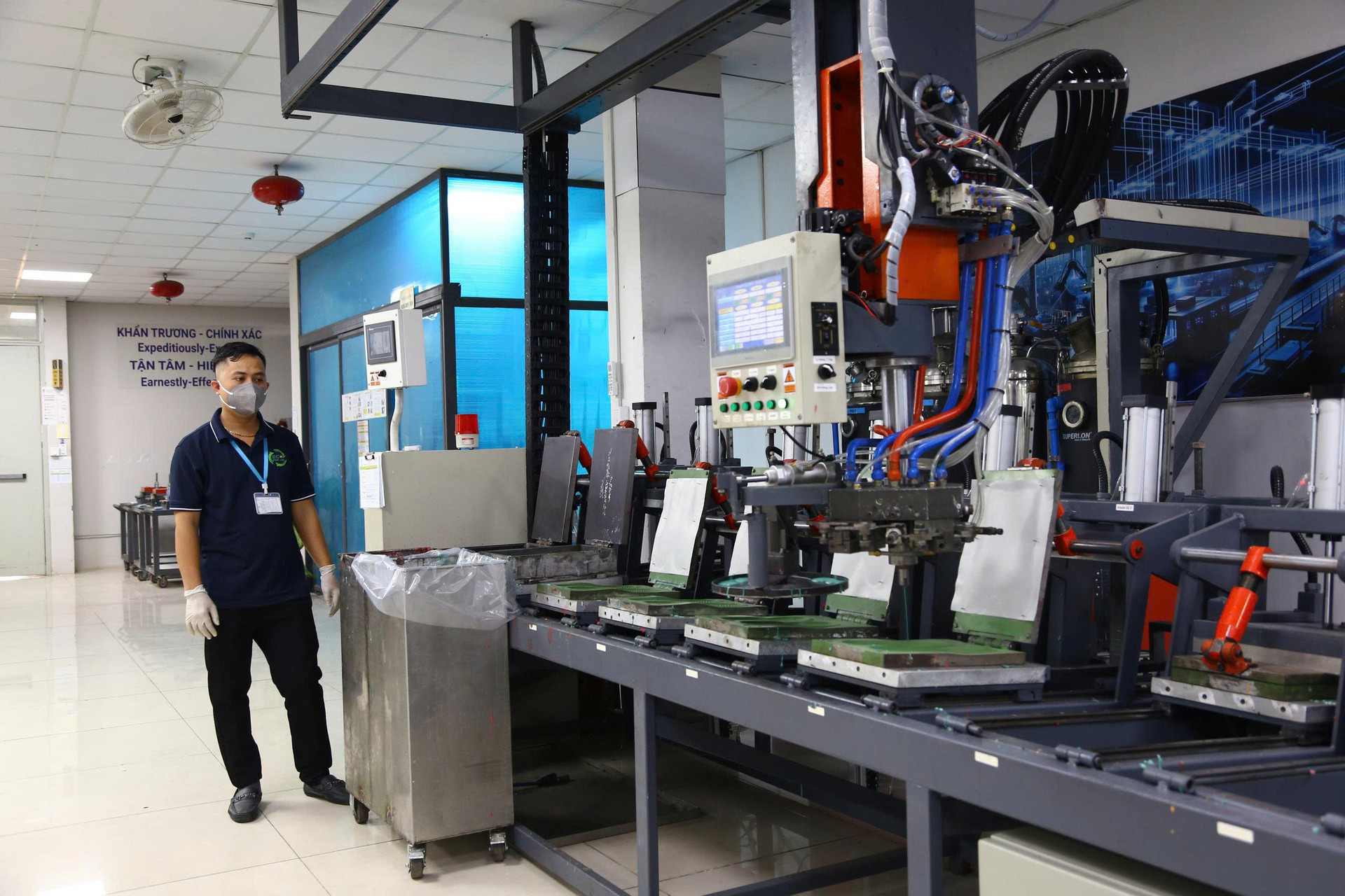 01 chuyển đổi xanh (1).jpg