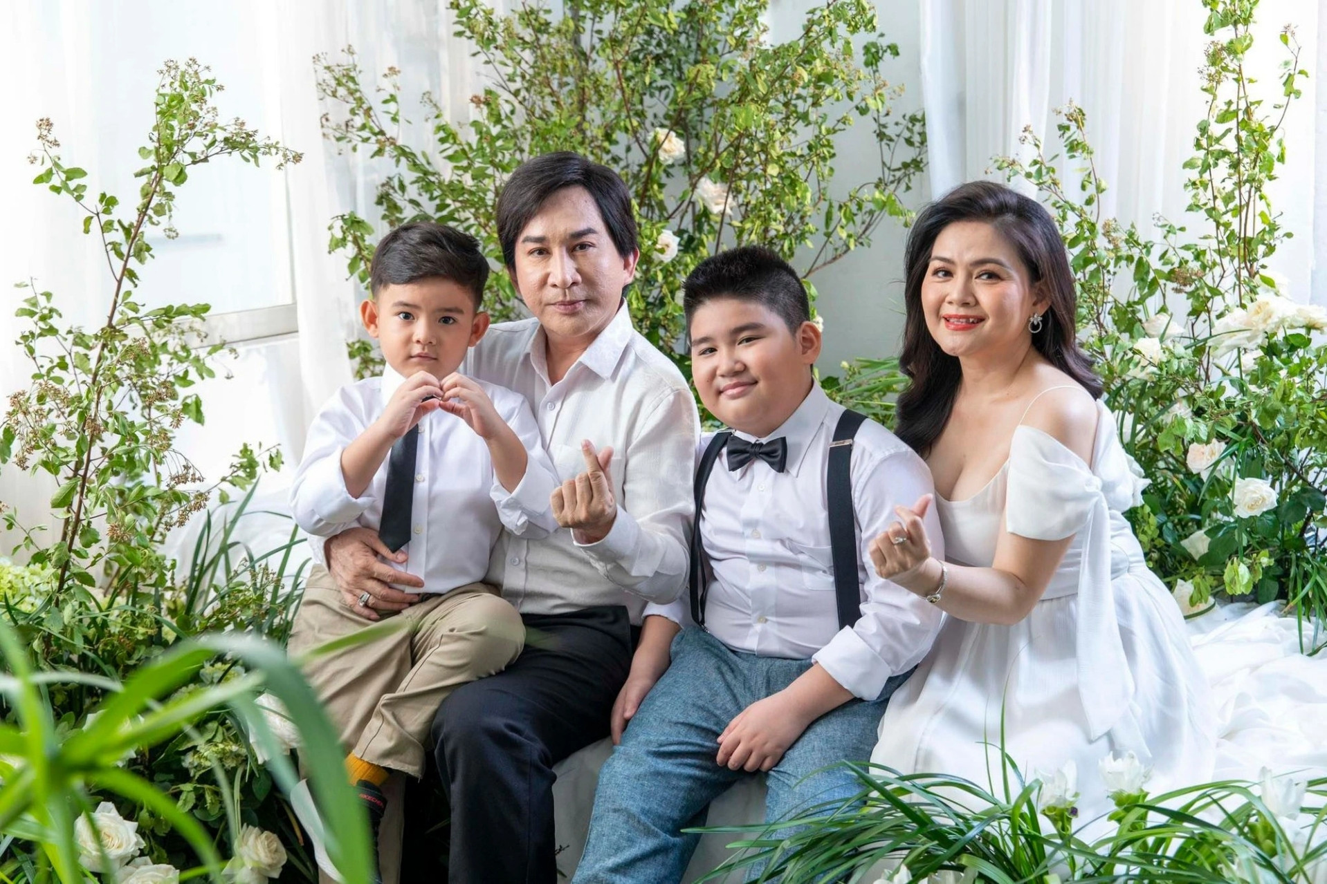 batch_kim tu long 2 16860486720841247729127.jpg