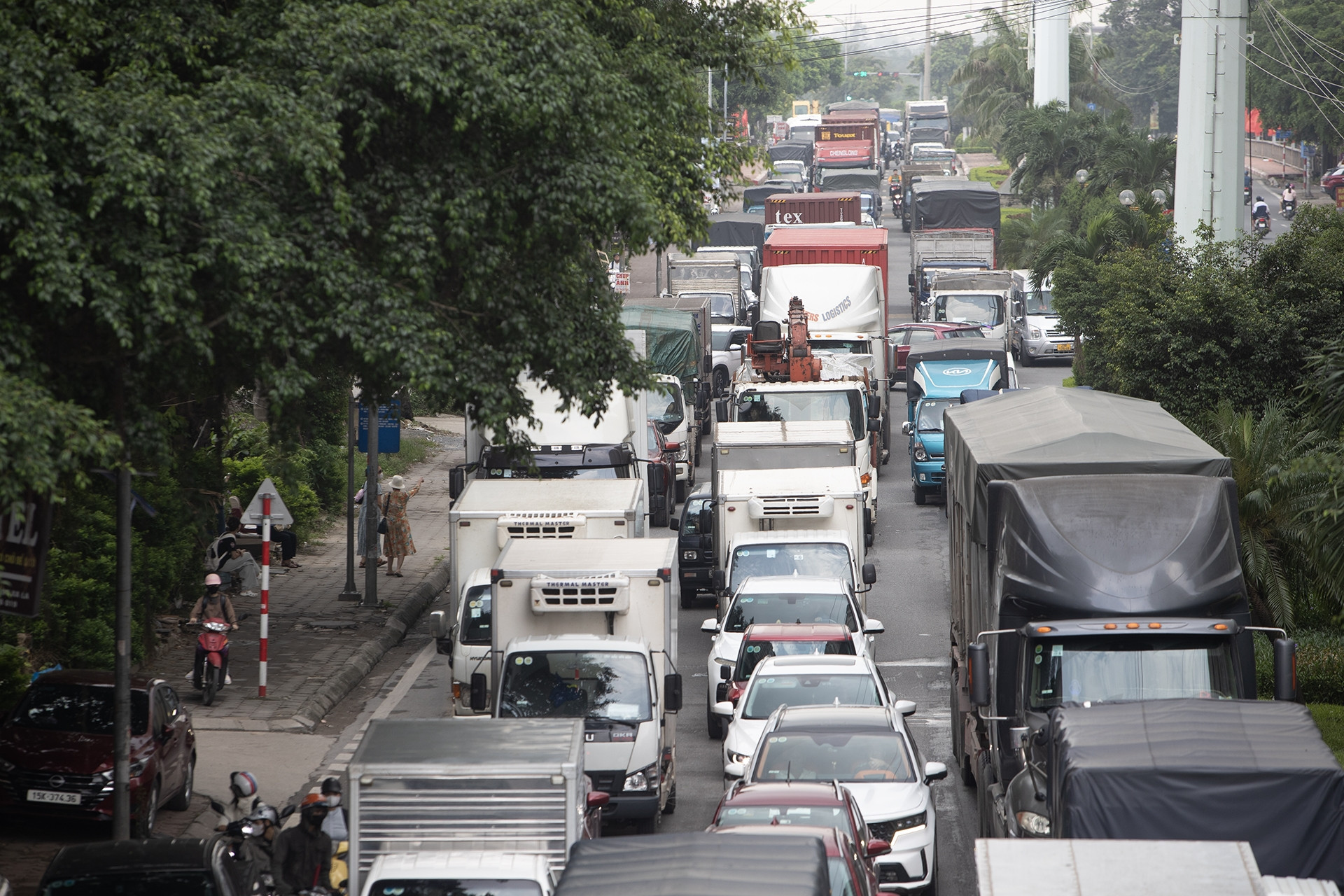 Hà Nội thí điểm cấm ô tô trên 10 tấn đi vào 3 tuyến đường