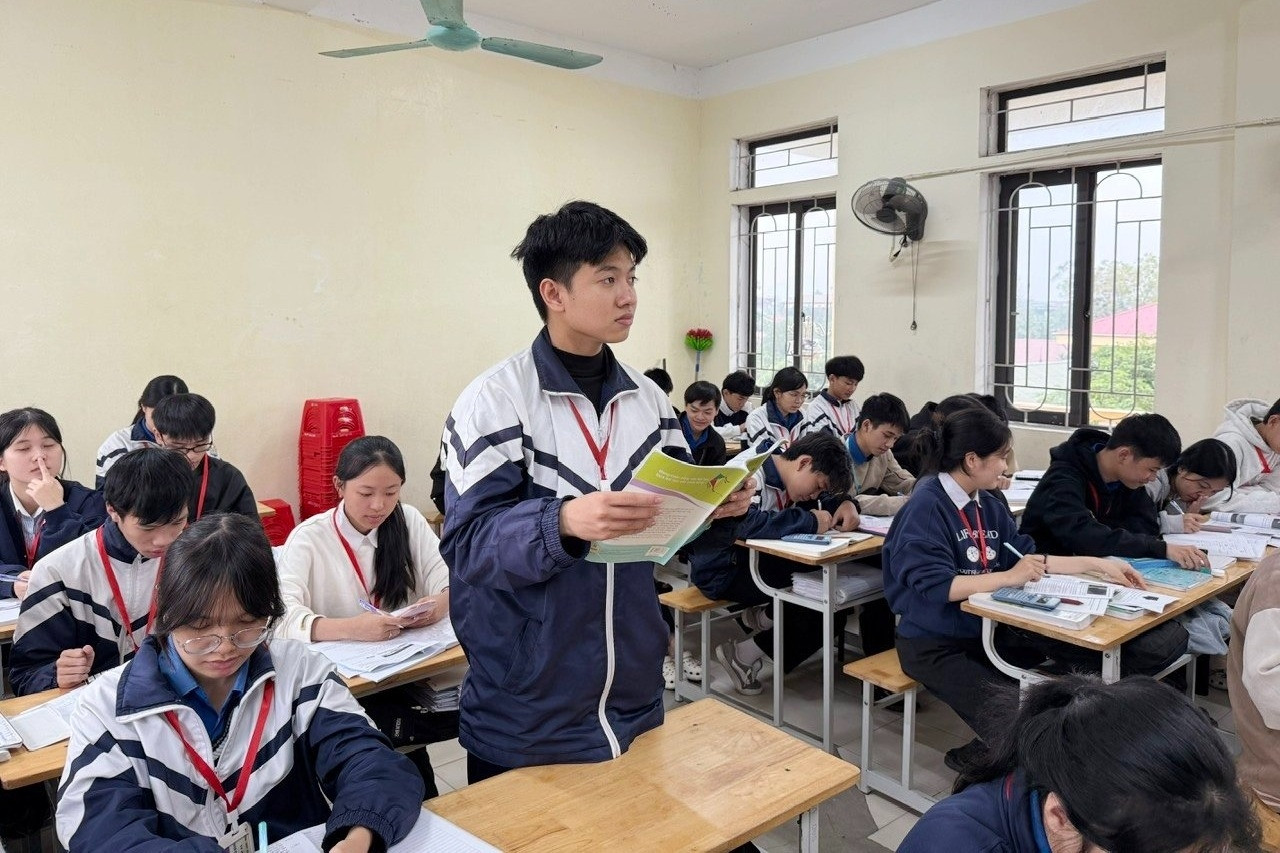 Nam sinh &apos;trường làng&apos; đạt 8.0 IELTS trong lần thi đầu tiên