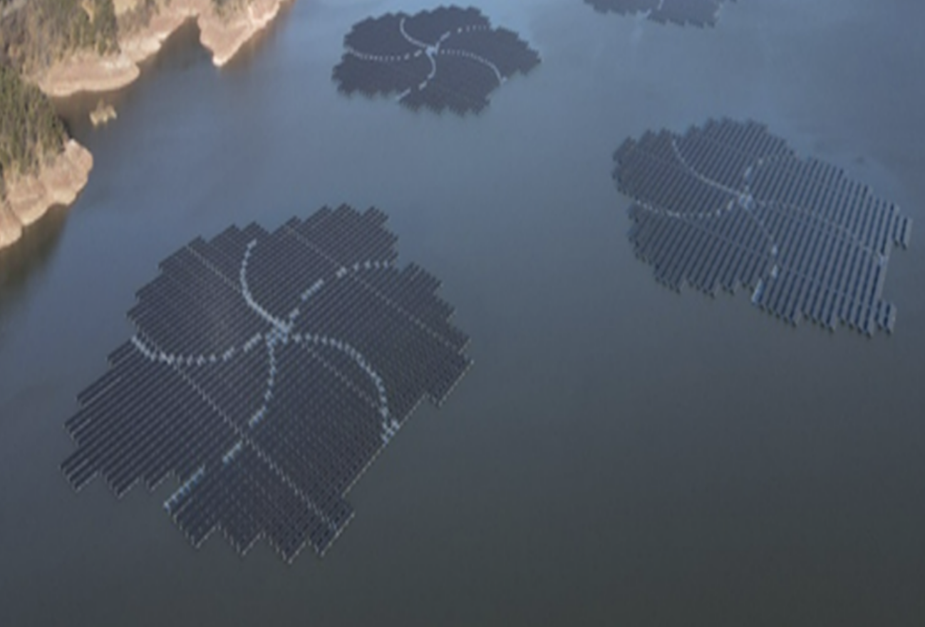 Nhà máy điện mặt trời nổi làm ở đập thủy điện, 4.500 cư dân được chia lợi nhuận