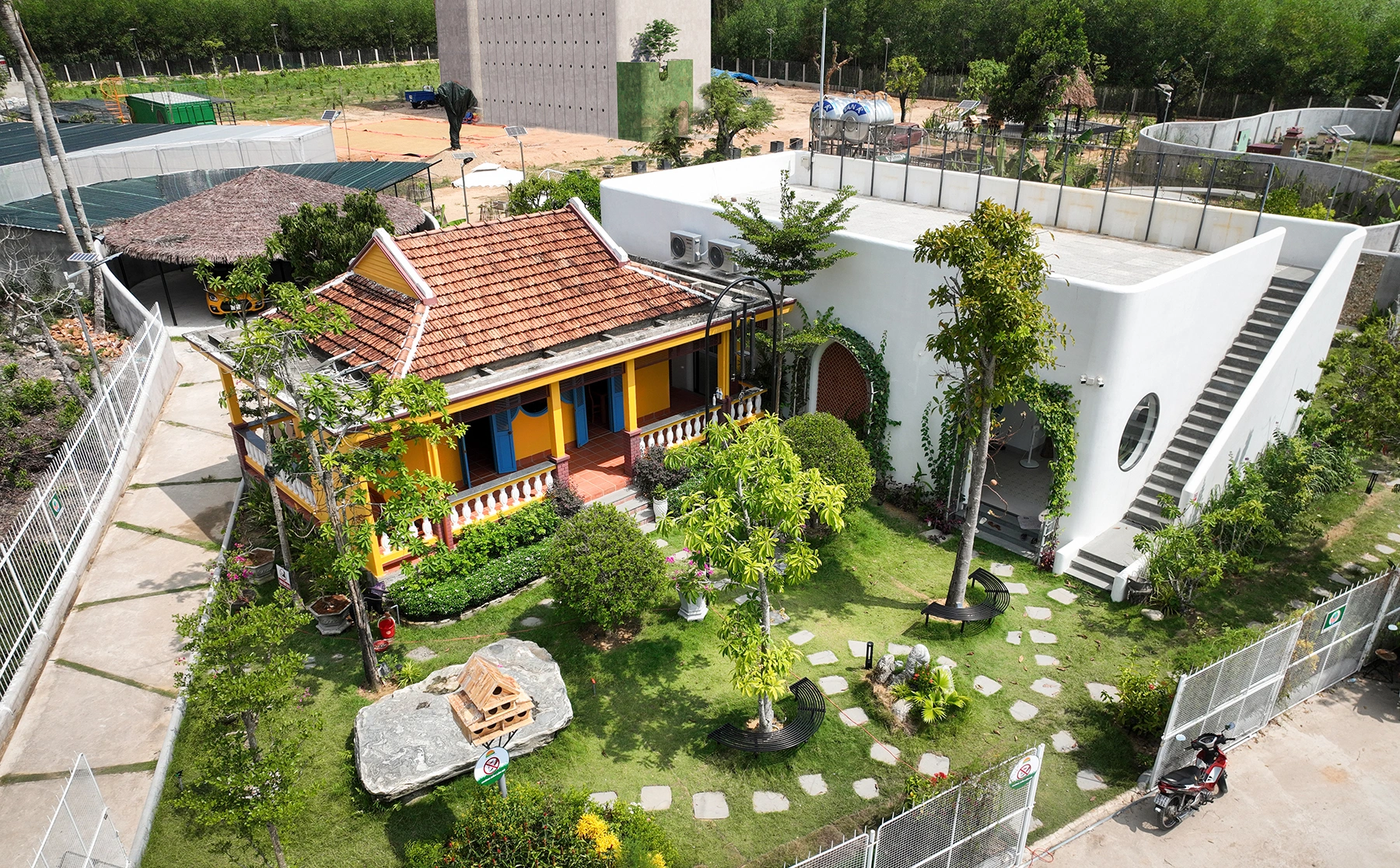 nhà trú bão ở Quảng Ngãi.png