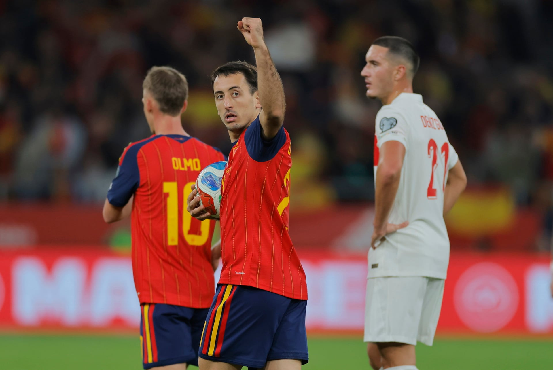 Oyarzabal Tay Ban Nha Tho Nhi Ky.jpg