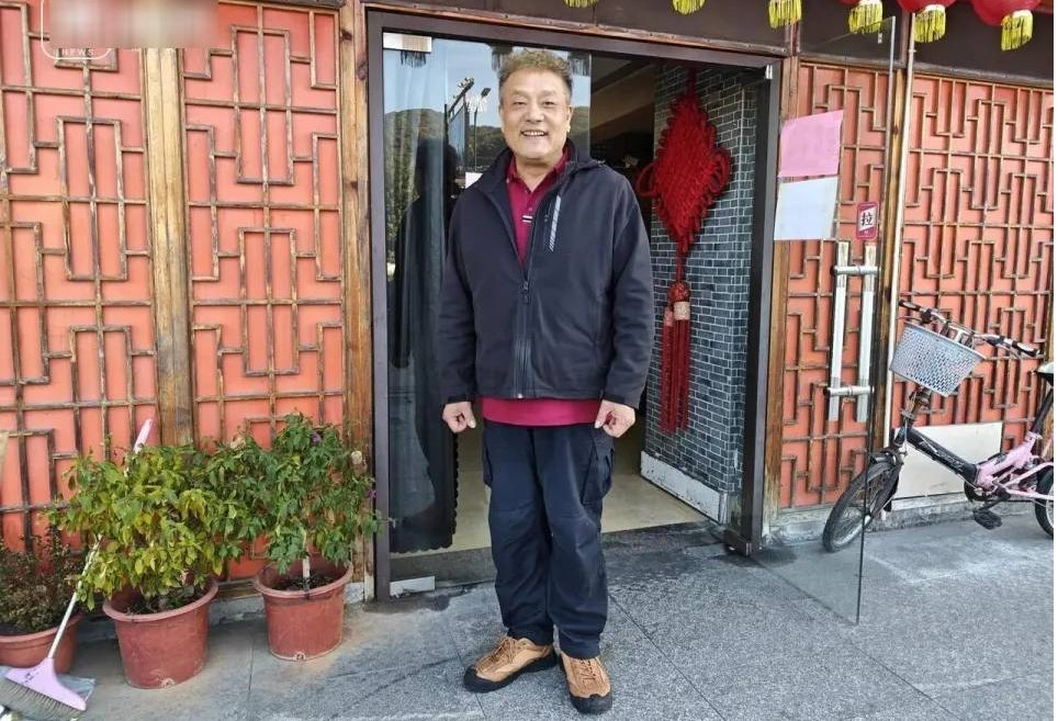 Quán ăn gần 50 năm tạm đóng cửa, chủ 68 tuổi tìm người để truyền nghề