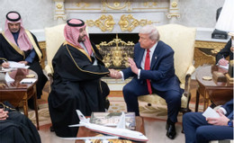 Thái tử và Tổng thống Mỹ. Ảnh: EPA