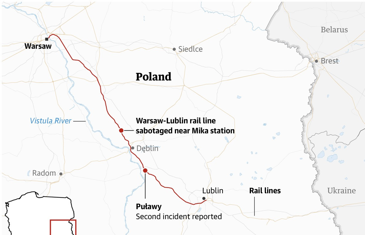 Tuyến đường sắt bị phá hoại ở Ba Lan. Ảnh: Guardian.