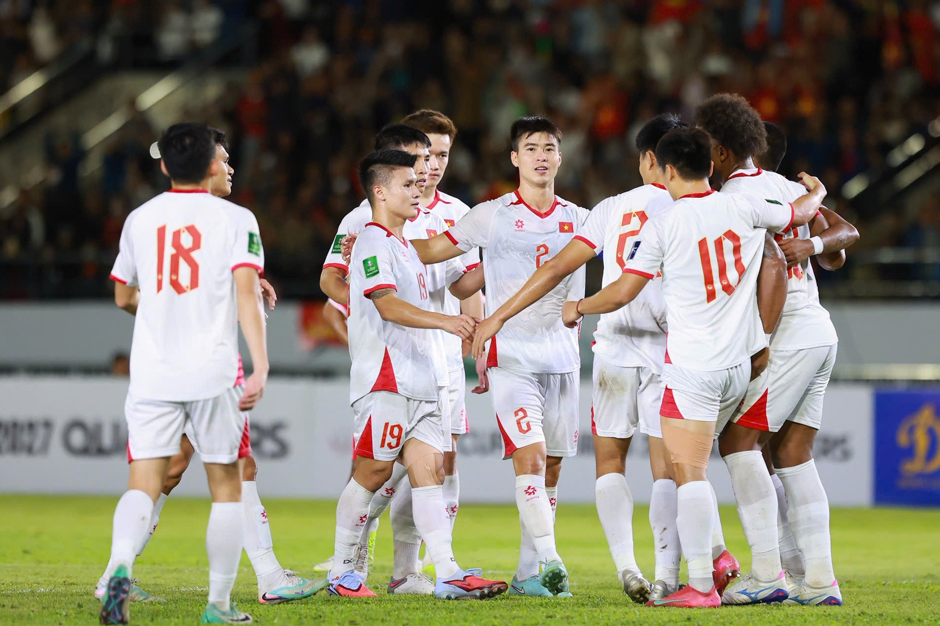 Video bàn thắng Lào vs Việt Nam: Xuân Son định đoạt trận đấu