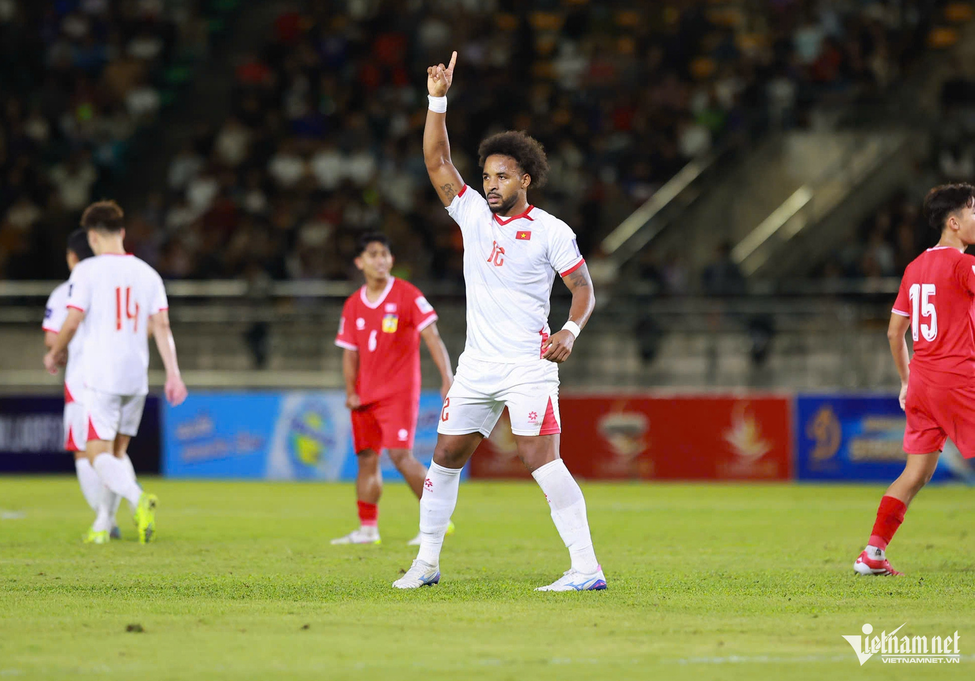 W-xuan son tuyen viet nam lao 6.jpg