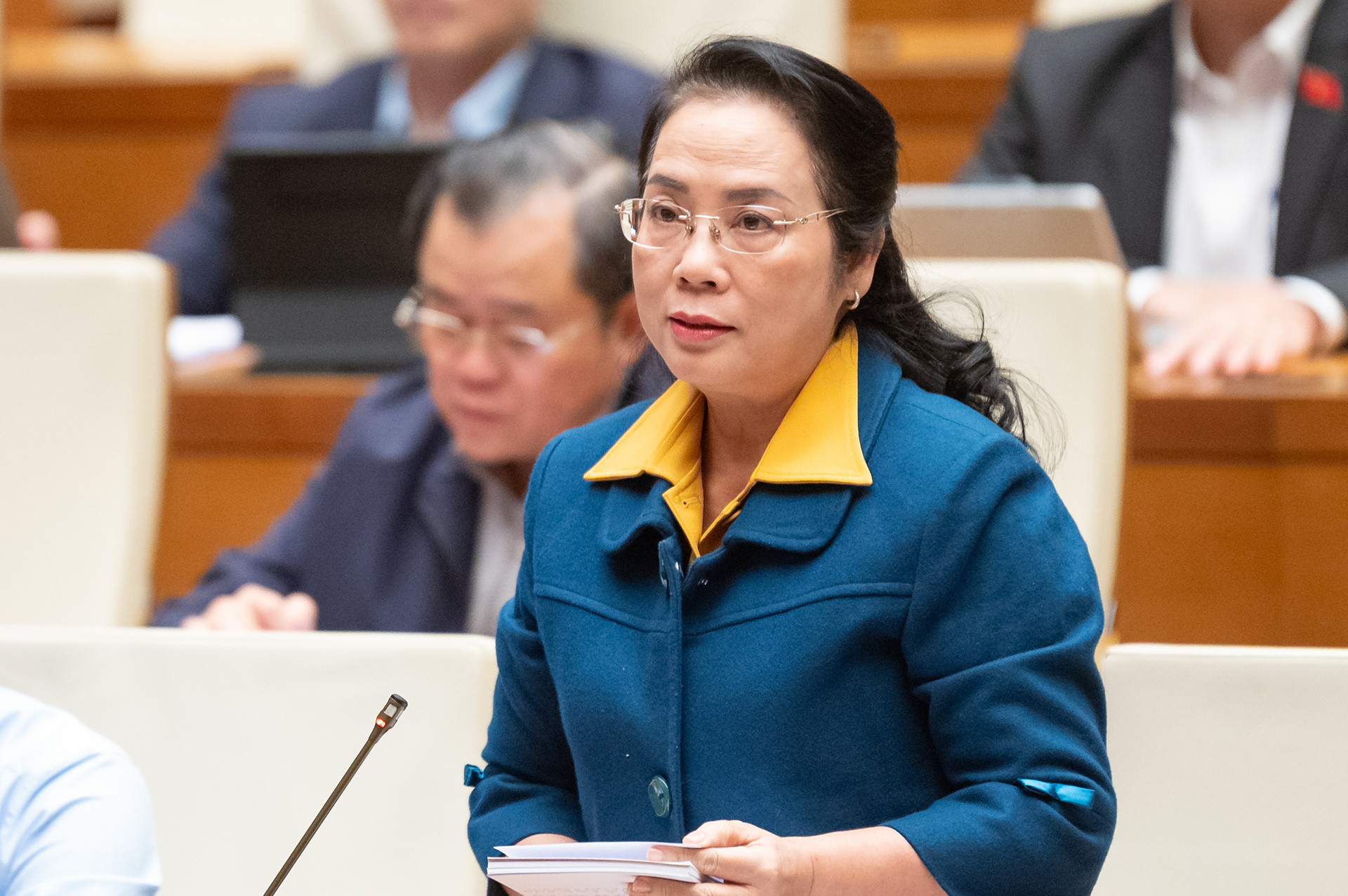 Không thể nói tiết kiệm mà thức, xếp hàng từ 3h sáng để mua vàng miếng 2 z61_1082.jpg