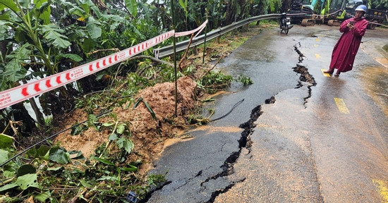 Bản tin cuối ngày 2/11: Lâm Đồng công bố tình trạng khẩn cấp do sạt lở quốc lộ