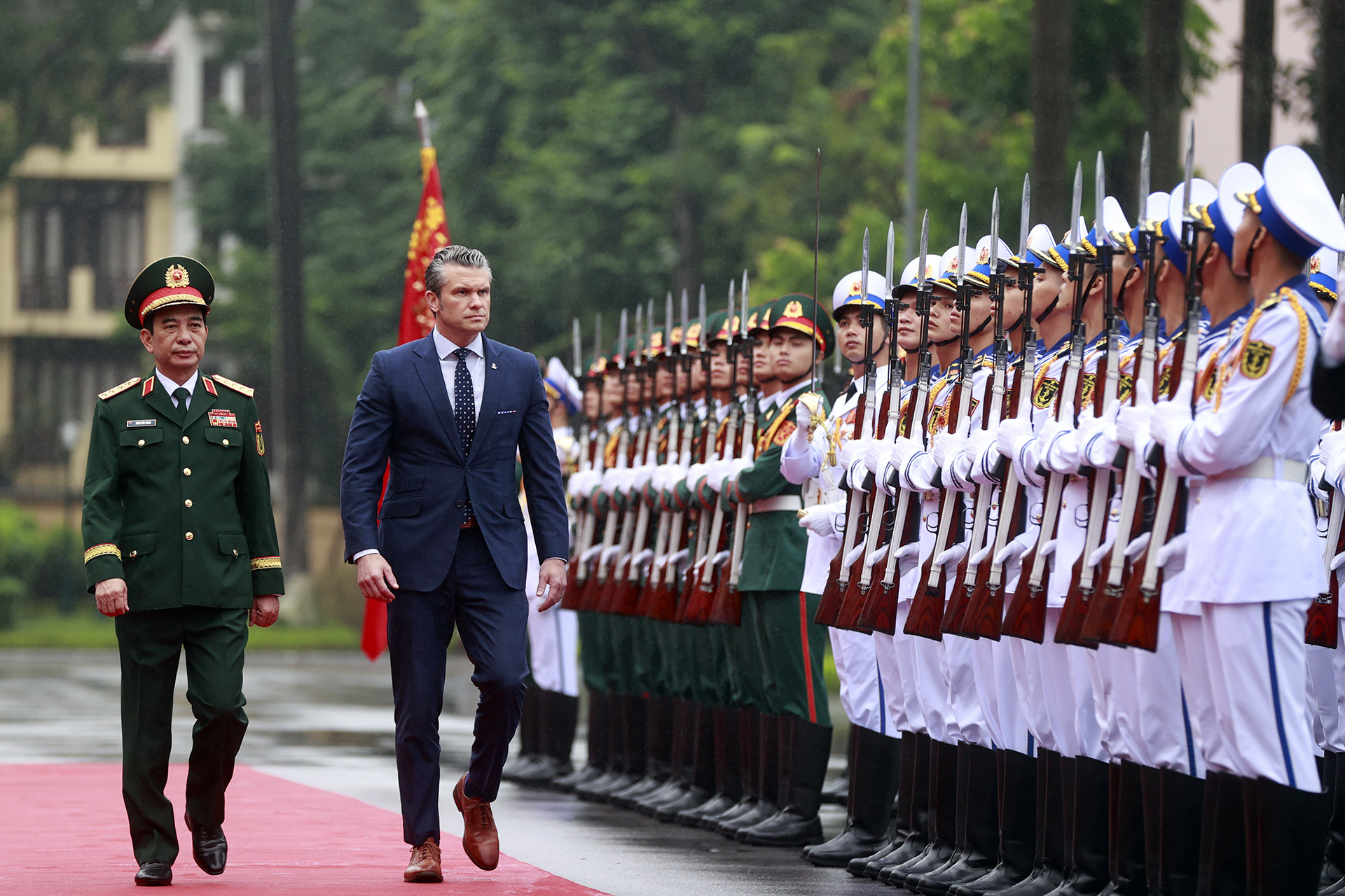 Đại tướng Phan Văn Giang chủ trì lễ đón Bộ trưởng Chiến tranh Mỹ Pete Hegseth