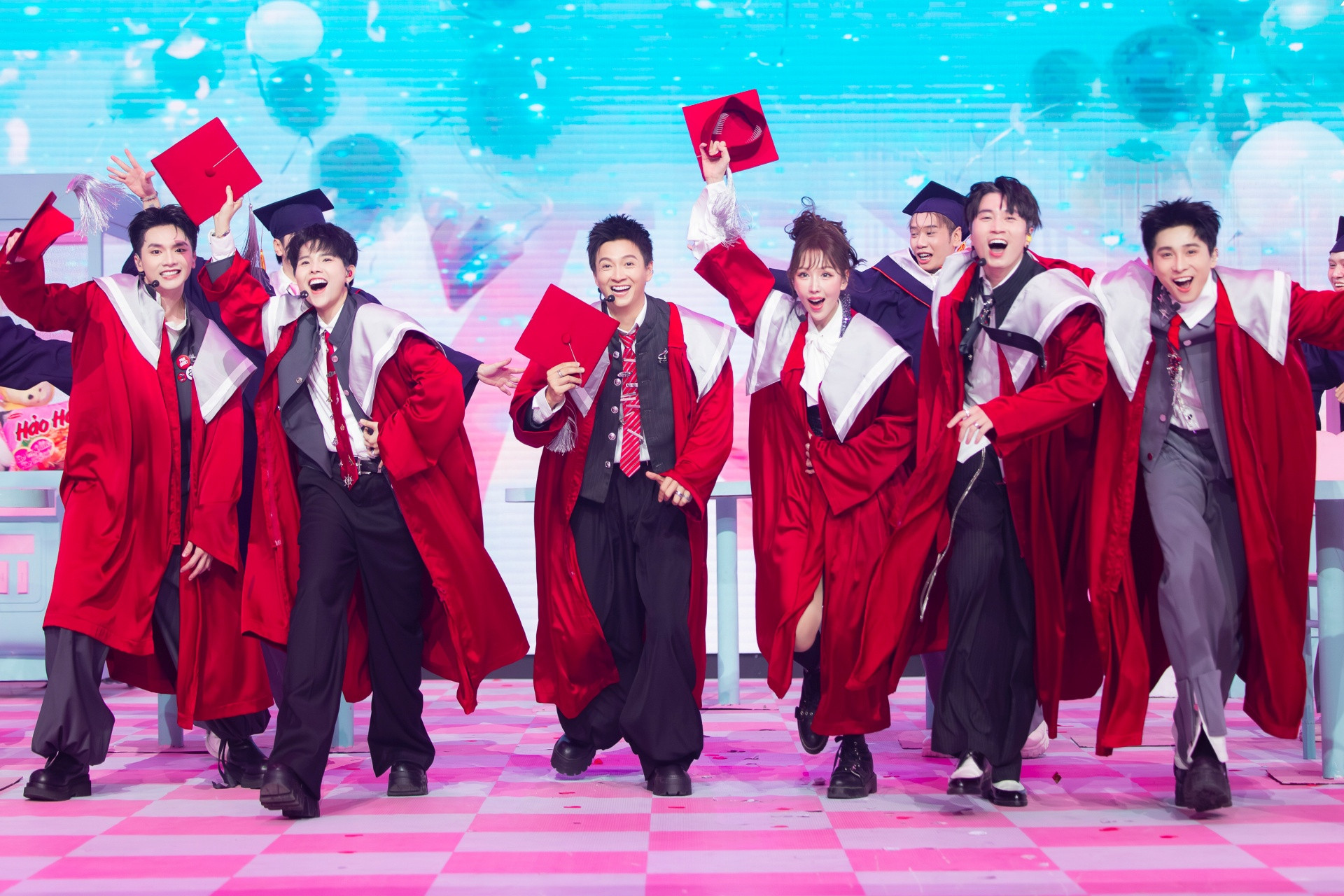 Hơn Là Bạn (10).jpg