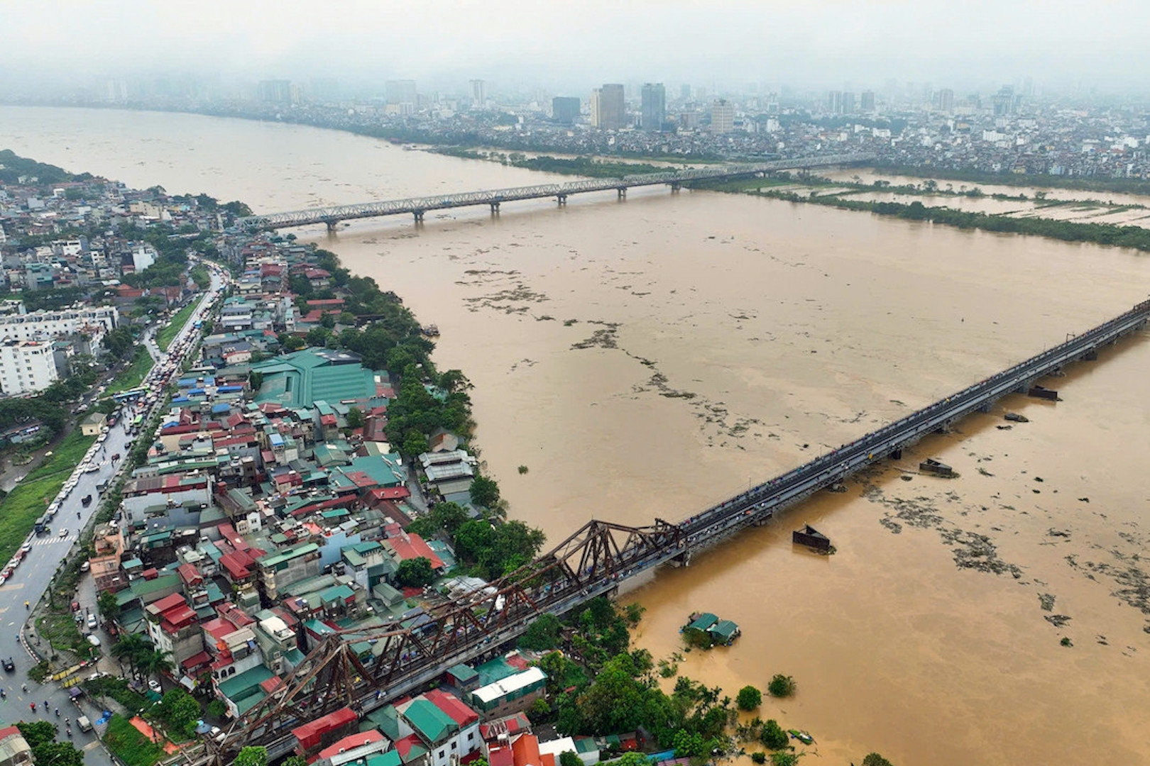 Siêu dự án 300.000 tỷ đồng ven sông Hồng: Hà Nội cần tính kỹ, cảnh báo các tác động tiêu cực