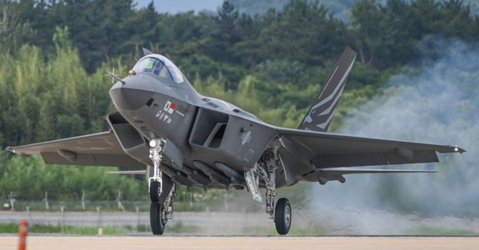 F‑22 Raptor có thật sự bất khả chiến bại trước "tân binh" KF‑21 Boramae và KAAN?
