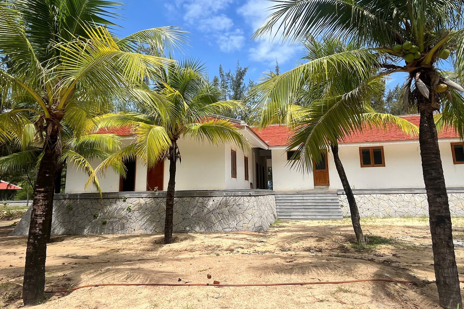 Xay dung Khanh Hoa 3.jpg