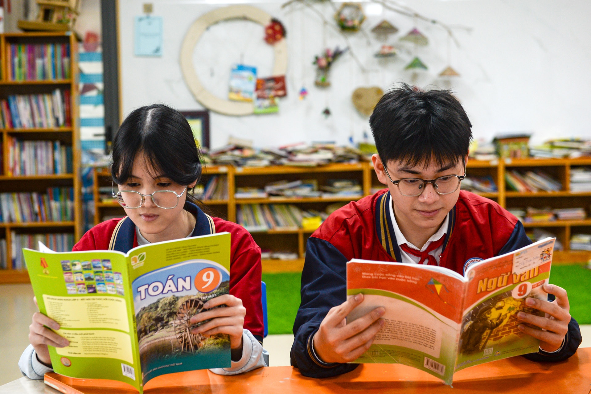 ĐBQH đề xuất năm học tới cung cấp miễn phí sách giáo khoa