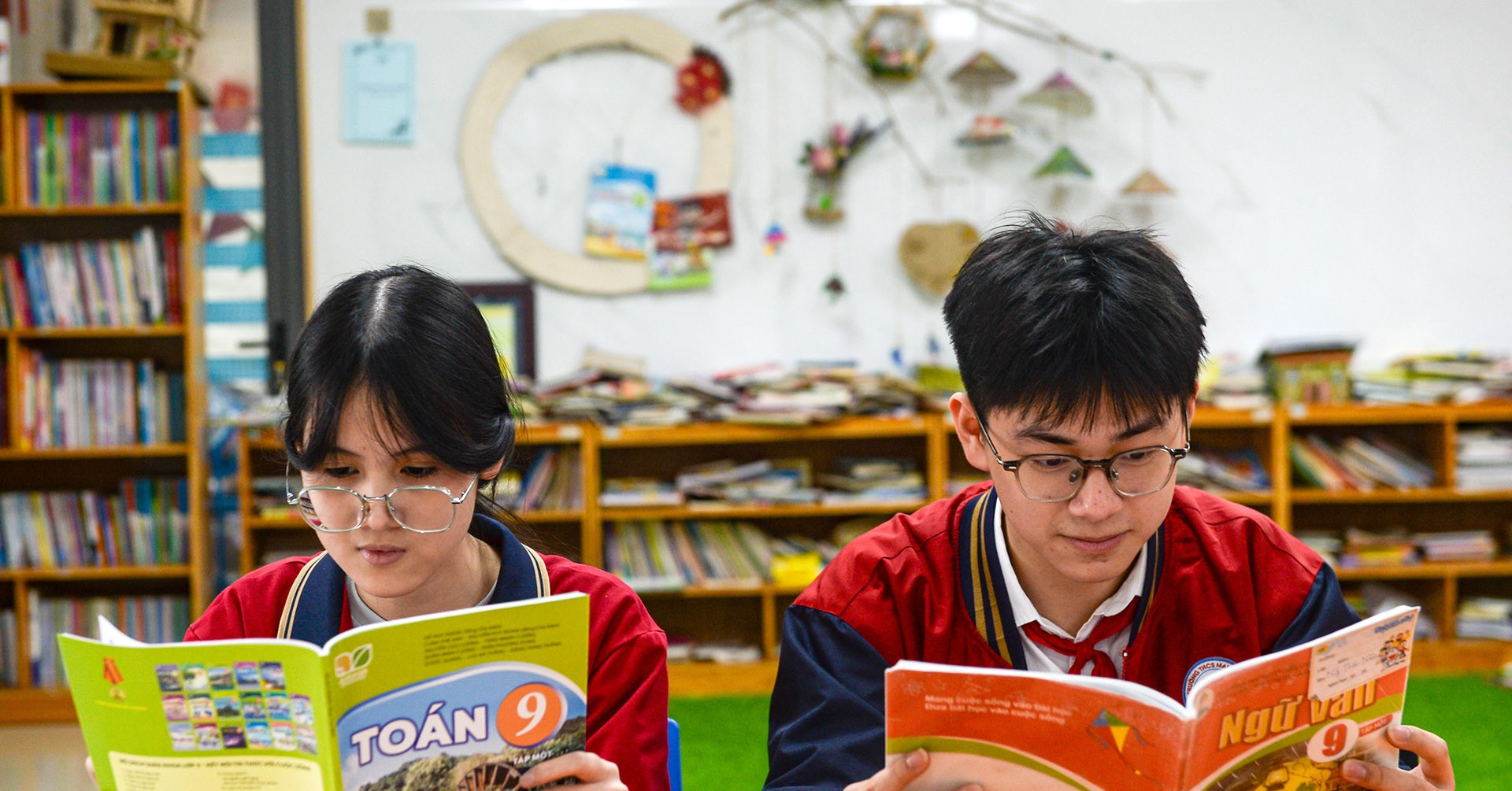 ĐBQH đề xuất năm học tới cung cấp miễn phí sách giáo khoa