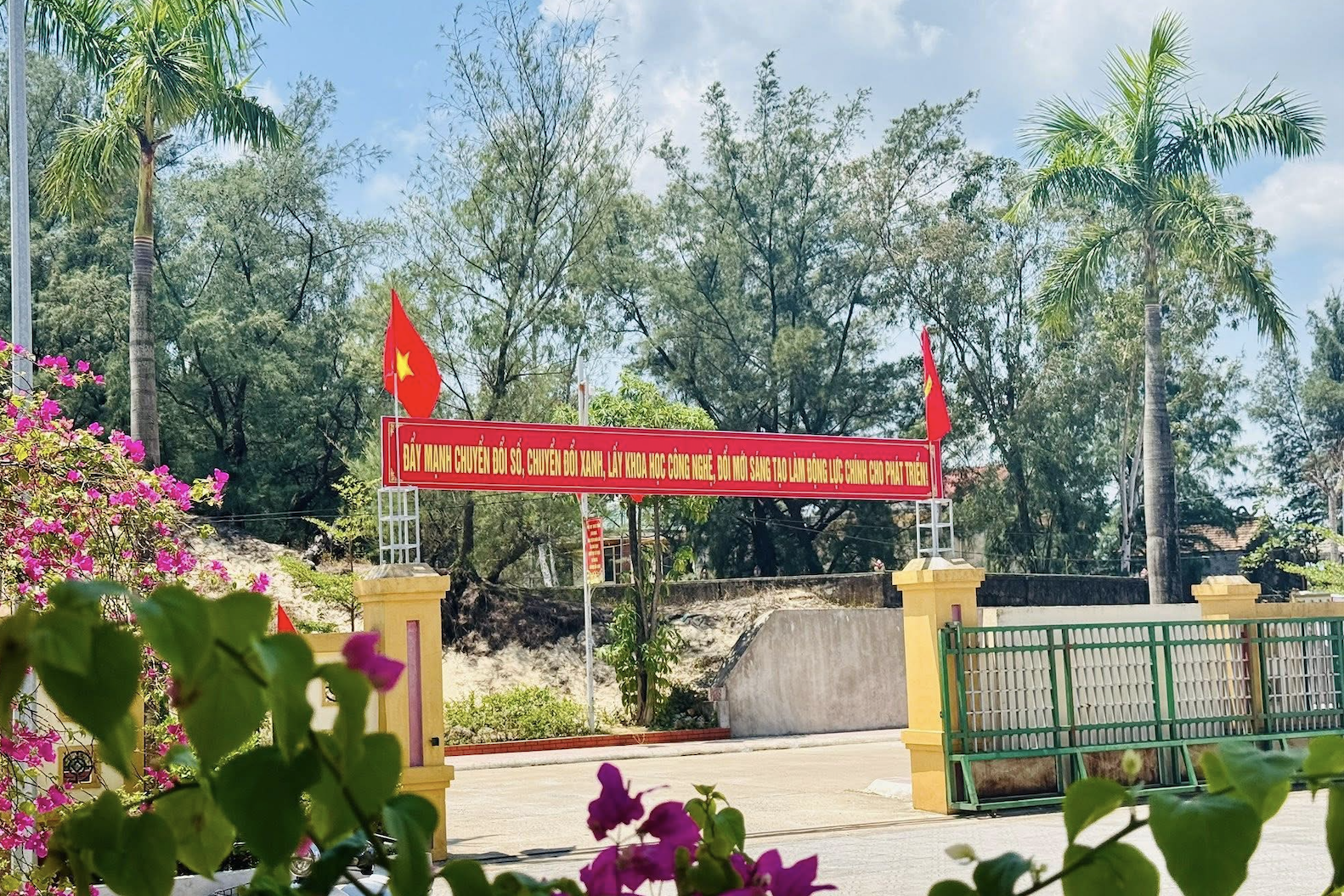 Đông Trạch tập trung nâng cao năng lực, bứt phá xây dựng nông thôn mới