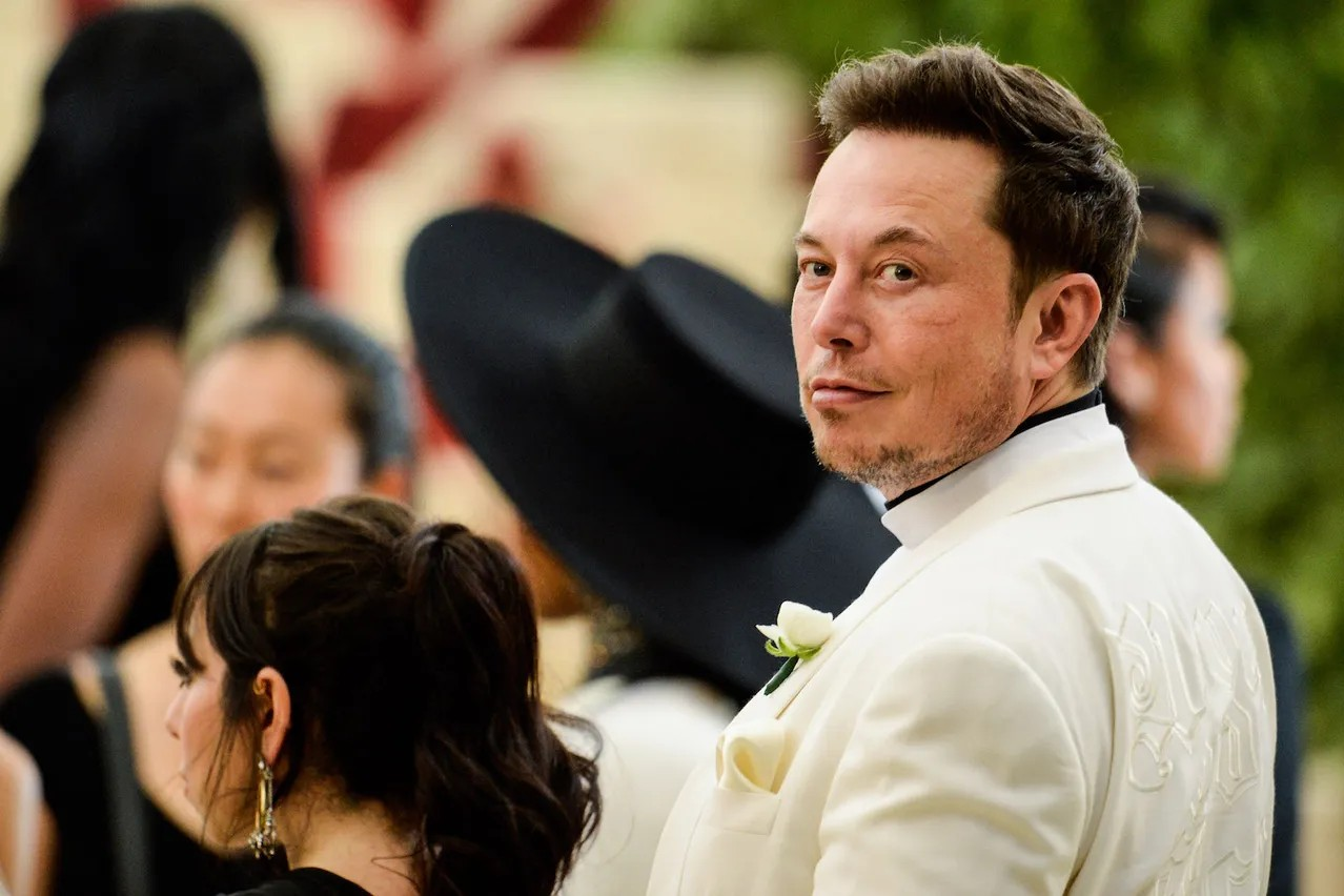 Elon Musk một lần nữa khẳng định AI và robot sẽ khiến tiền bạc trở nên vô nghĩa