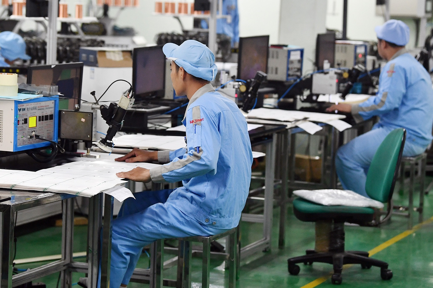 Hỗ trợ doanh nghiệp Việt hồi phục sau “cơn bão” dịch bệnh