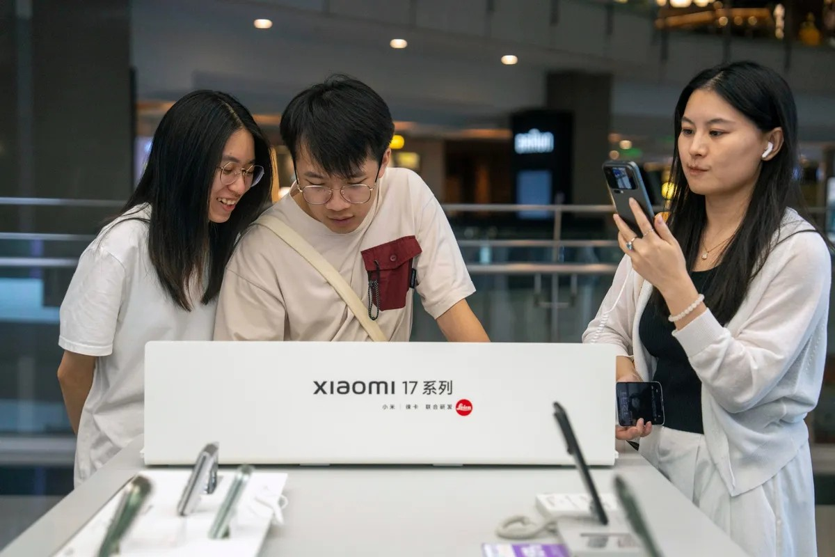 Sếp Xiaomi cảnh báo giá smartphone 2026 tăng mạnh