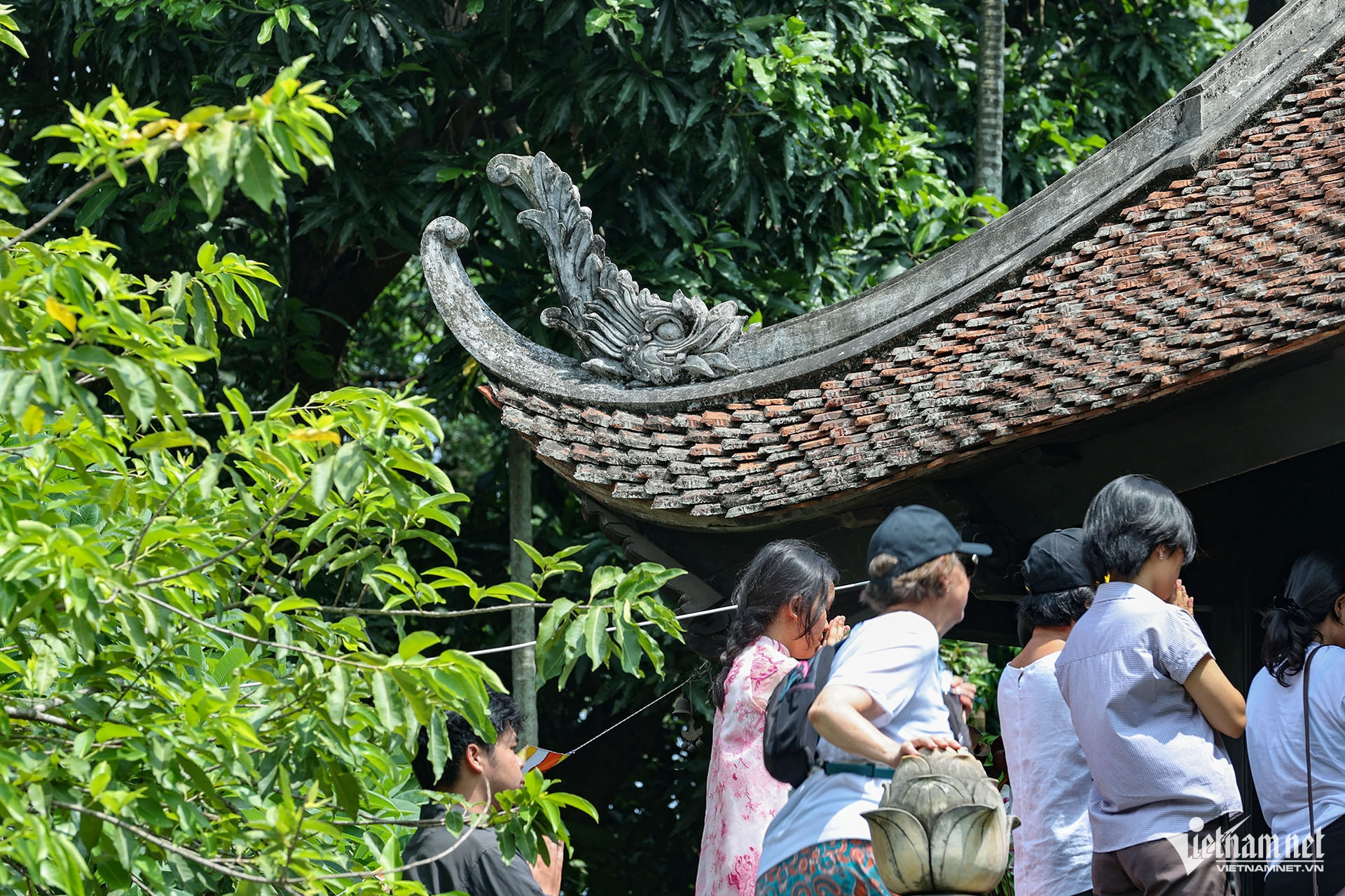 W-Chùa Một Cột 7.jpg