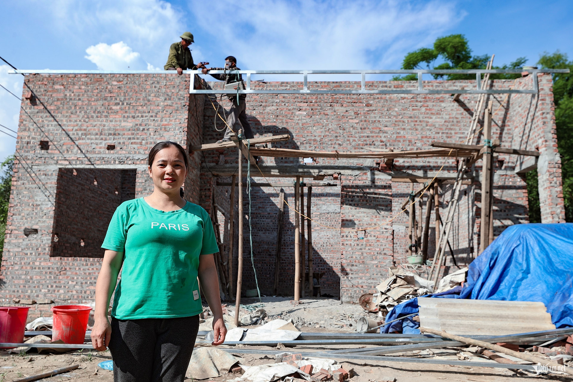 W-Nhà mới trao sau khi xóa nhà tạm 6.jpg