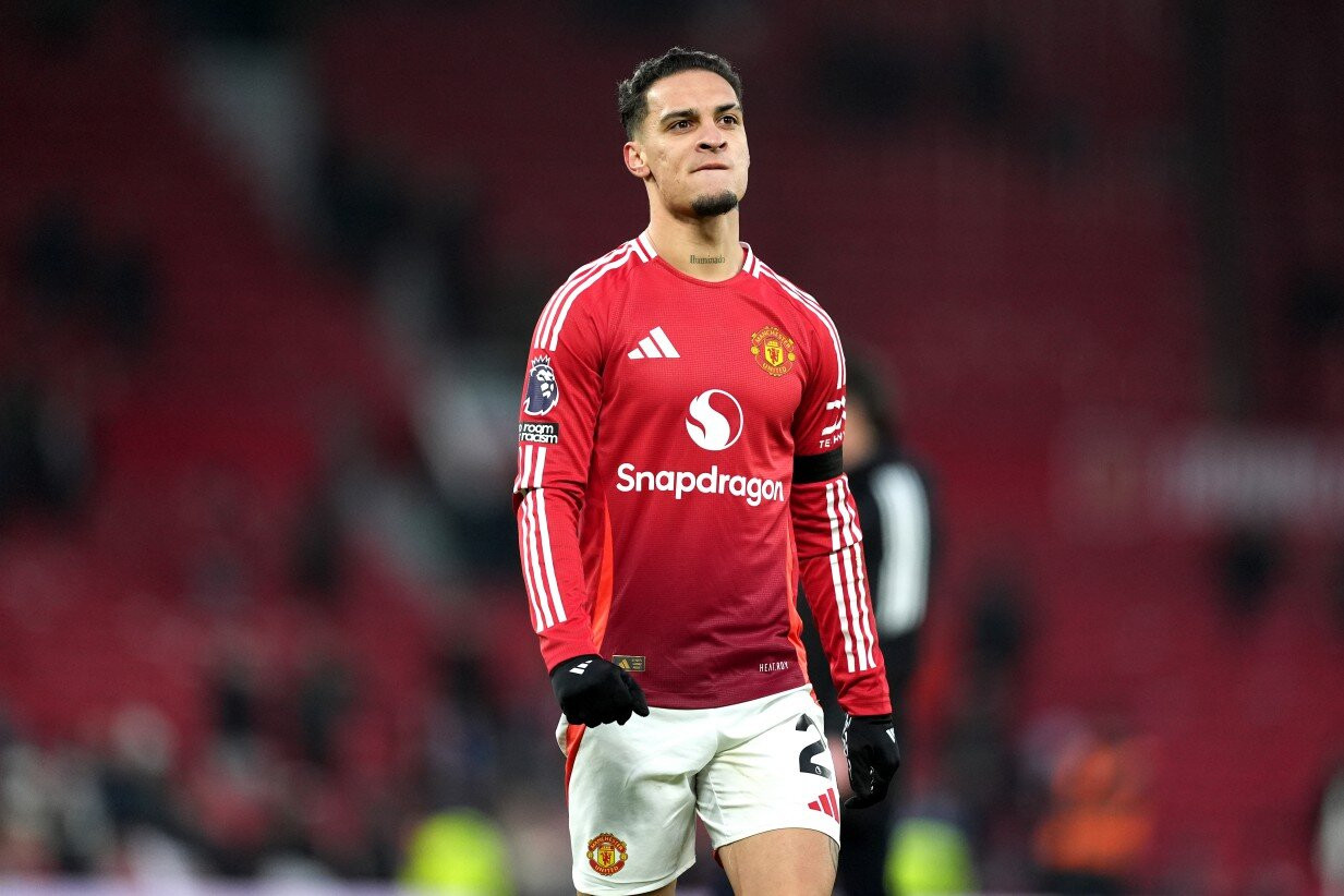 www_thesun_co_uk SOCCER Man Utd 16090391jpg JS964991671 4.jpg