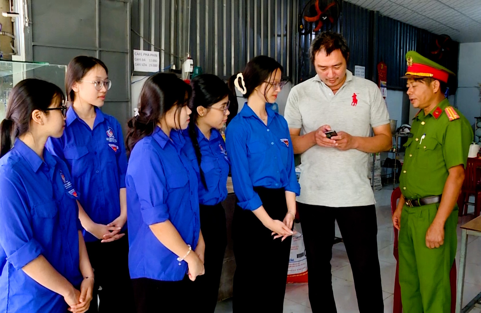 Bình dân học vụ số: Hành trang tri thức cho chuyển đổi số quốc gia