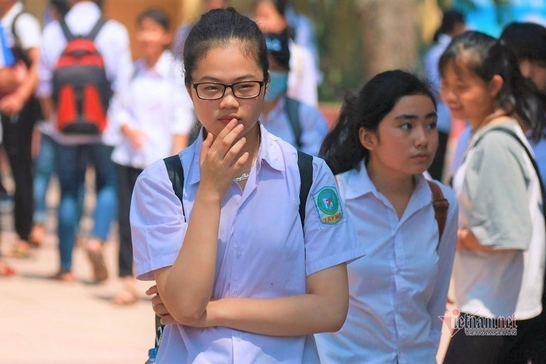 Học sinh đạt giải Olympic du học rồi ở lại, cách nào hút người tài trở về?