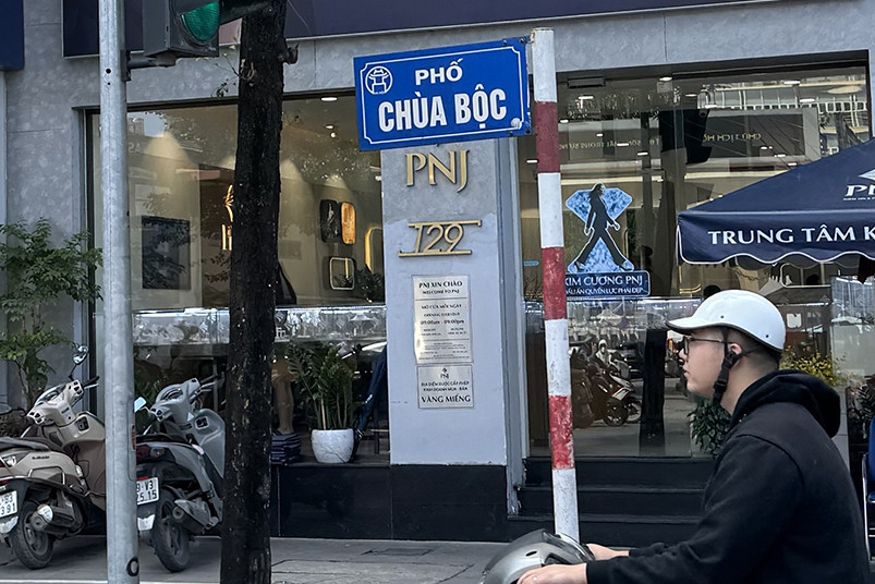 Treo biển cho thuê, nhà mặt phố thời trang Chùa Bộc vẫn hơn 1 tỷ đồng/m2