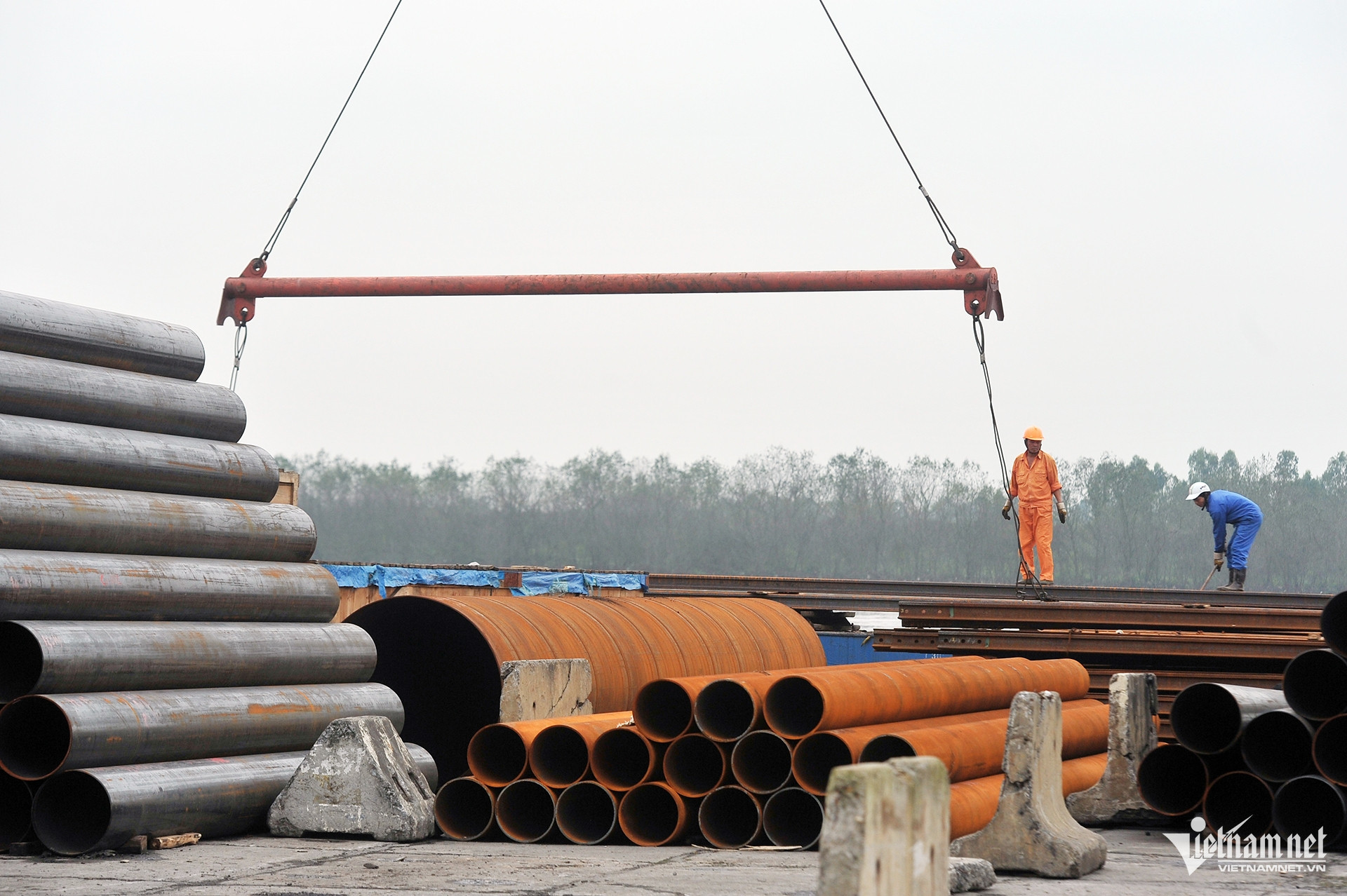 W-cong nhan cang Hai Phong (12).JPG.jpg