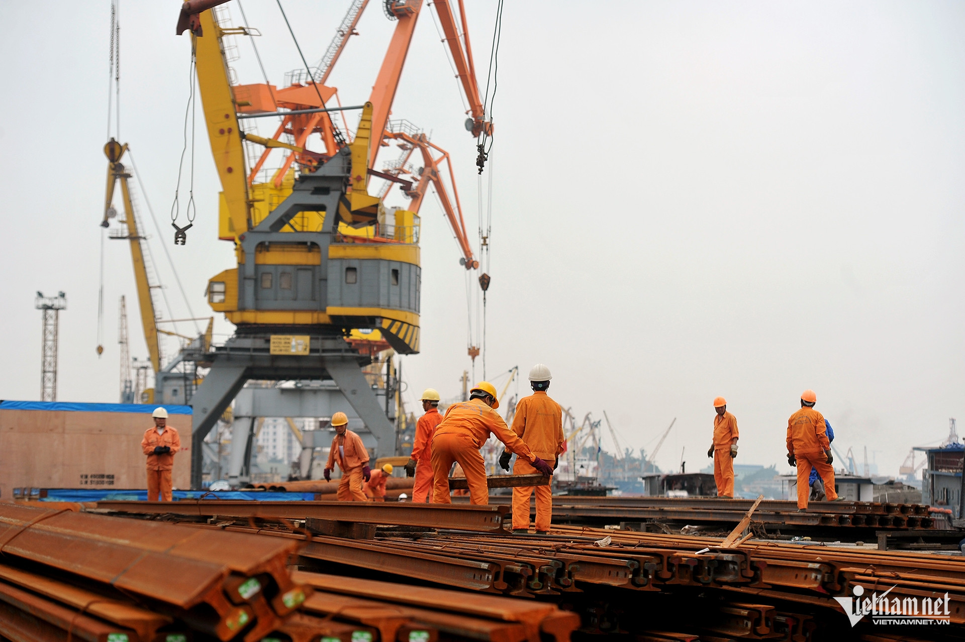 W-cong nhan cang Hai Phong (34).JPG.jpg