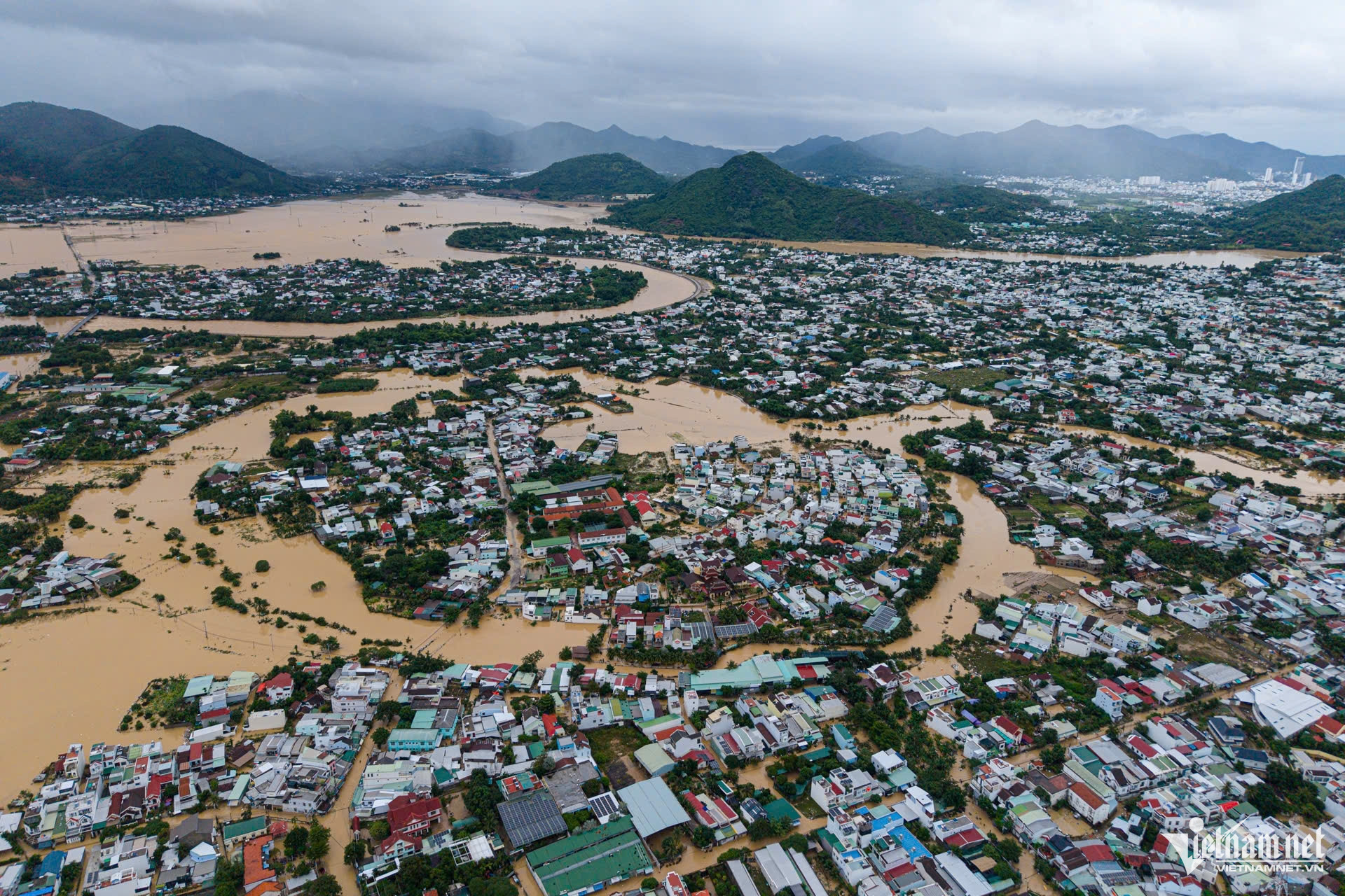 W-ngap lut Nha Trang (11).jpg