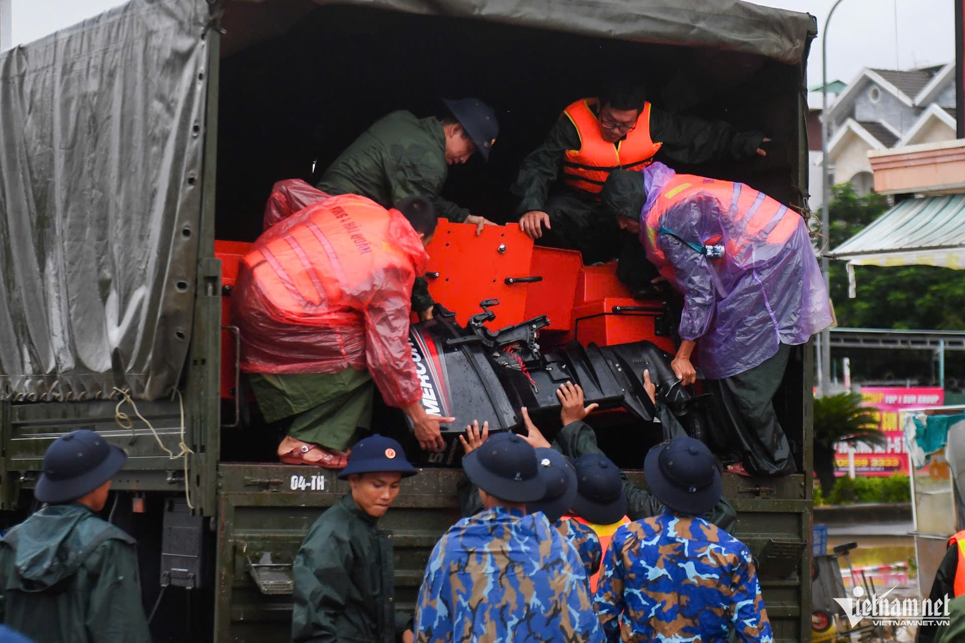 W-ngap lut Nha Trang (12).jpg