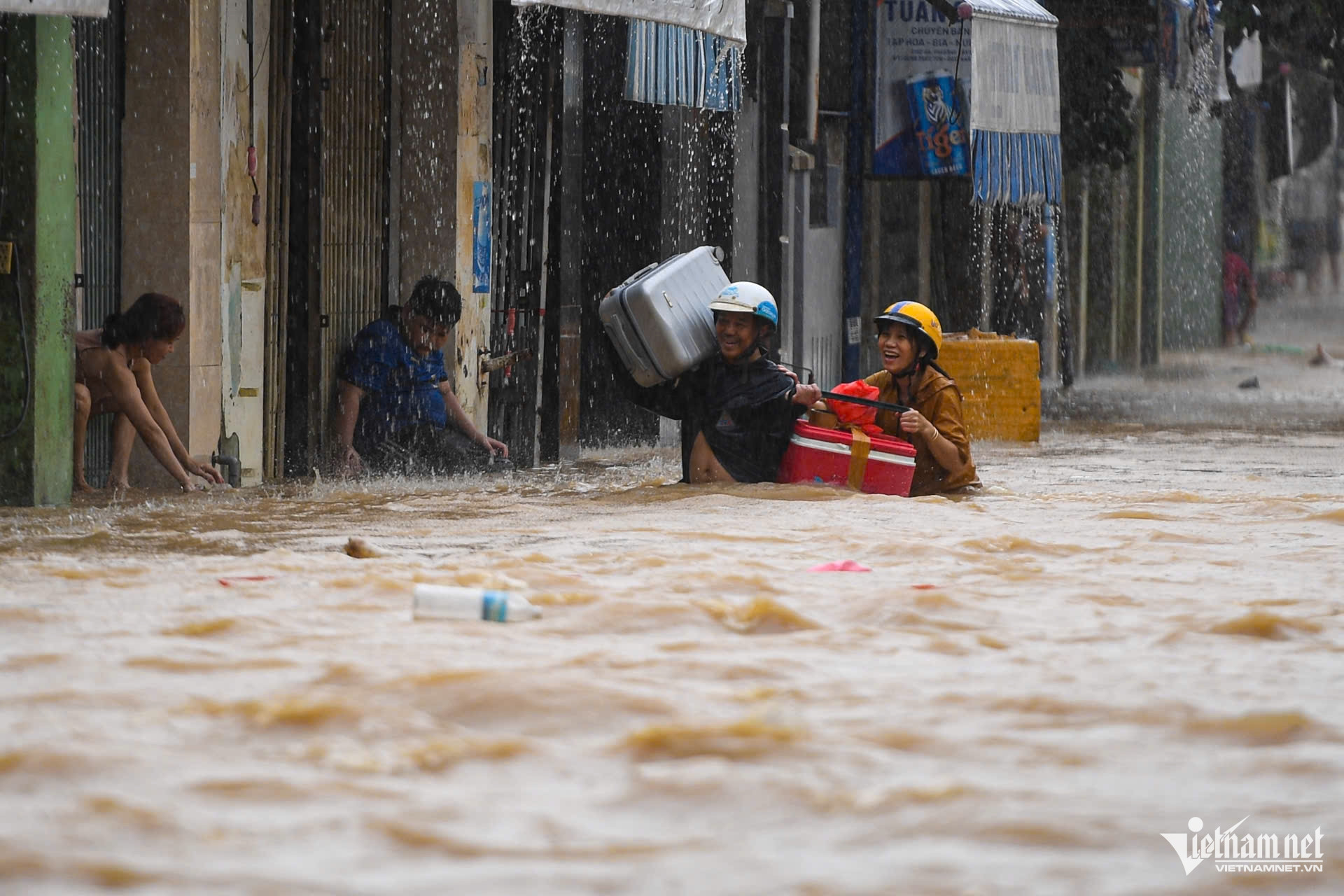 W-ngap lut Nha Trang (17).jpg