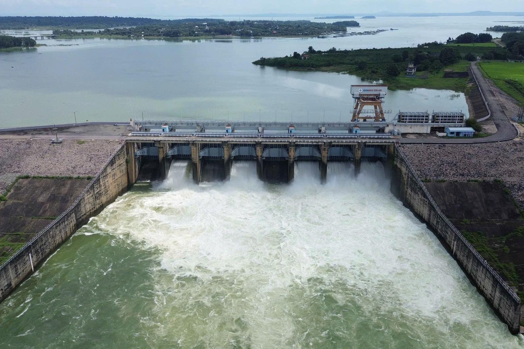 Đồng Nai yêu cầu 17 nhà thủy điện cung cấp thông tin xả lũ