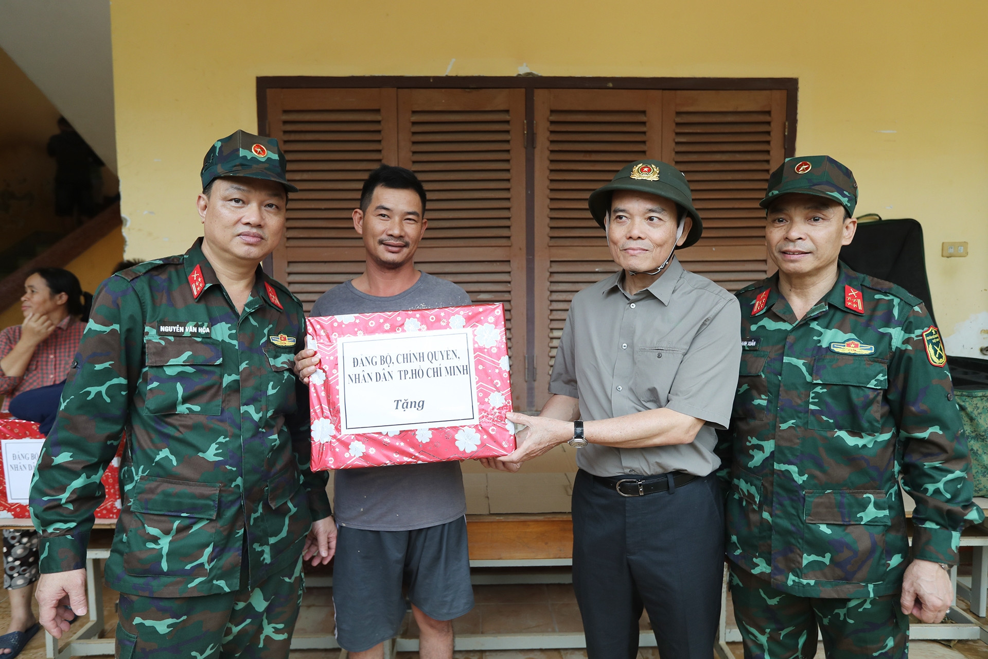 Lũ lịch sử bủa vây Khánh Hòa, TPHCM hỗ trợ khẩn cấp 50 tỷ đồng